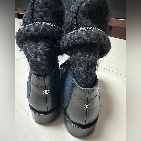 CHANEL Shoes - Auth Chanel Black Navy Blue Tweed Boots Socks Boots 39 Women